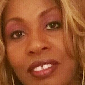 Meet your Posher, Monique